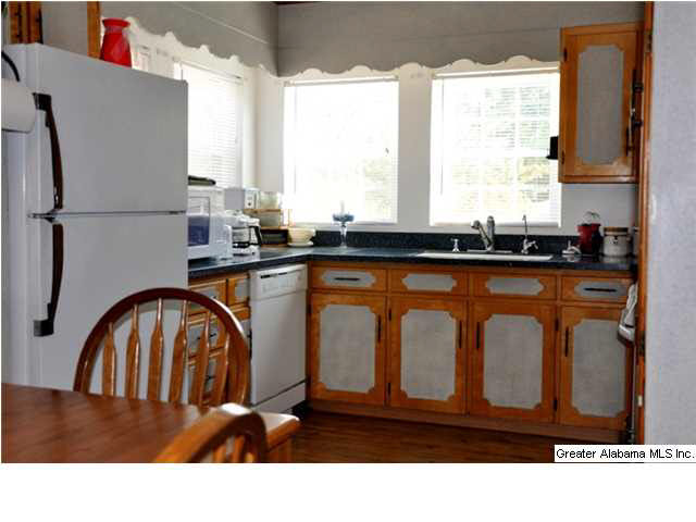 1925 Linden Street Leeds, AL 35094 - Photo 6 of 18