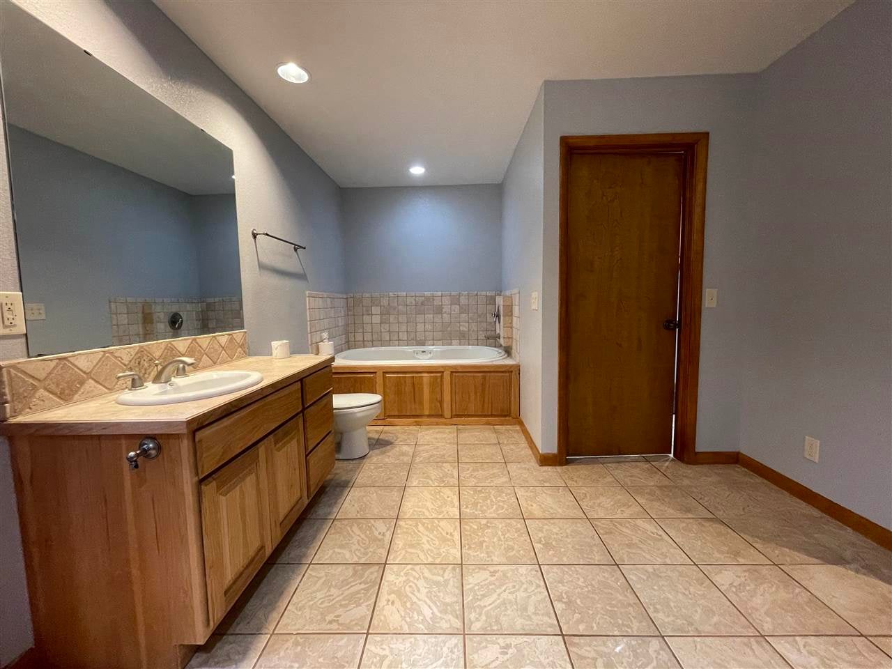 10505 Fairground Road Perkins, OK 74059 - Photo 17 of 32 Gallery Image 17