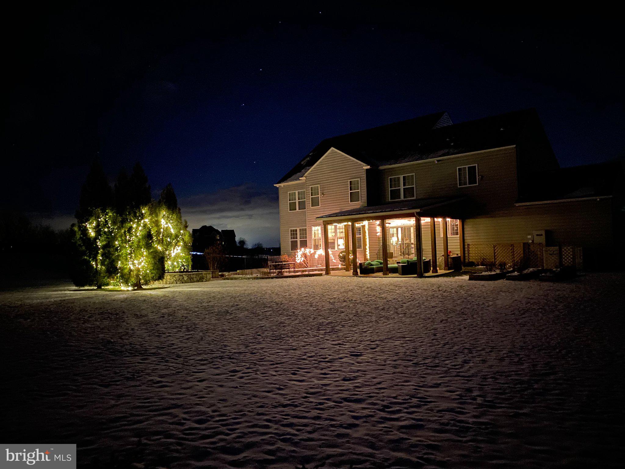 15547 Montresor Road Leesburg, VA 20176 - Photo 53 of 92 Holiday lights and starry winter sky