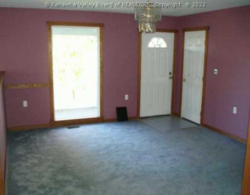 251 West Union Road Clendenin, WV 25045 - Photo 5 of 8 Living Room.