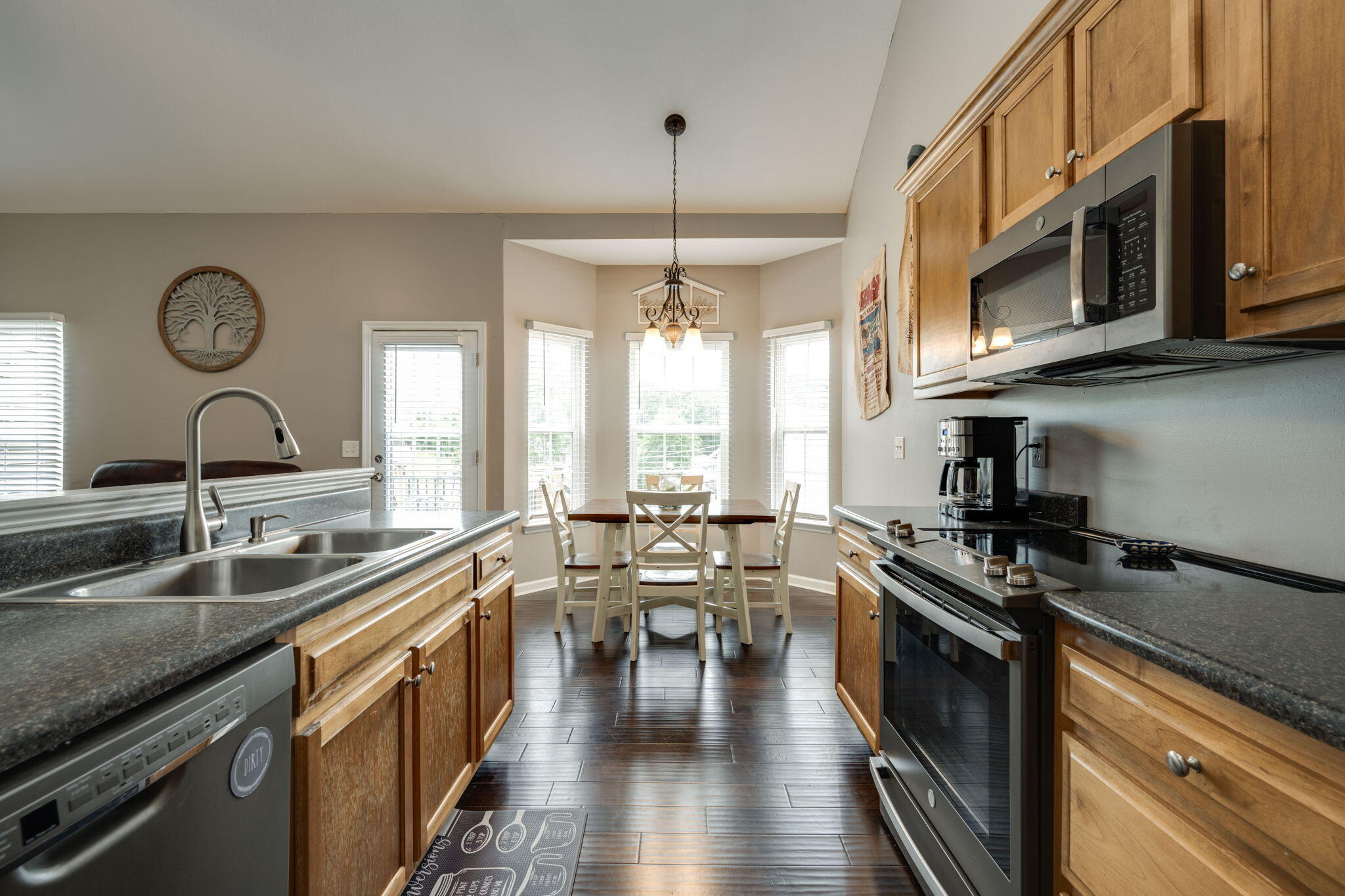 530 Titanium Drive Hixson, TN 37343 - Photo 15 of 26 23-web-or-mls-DSC_5937