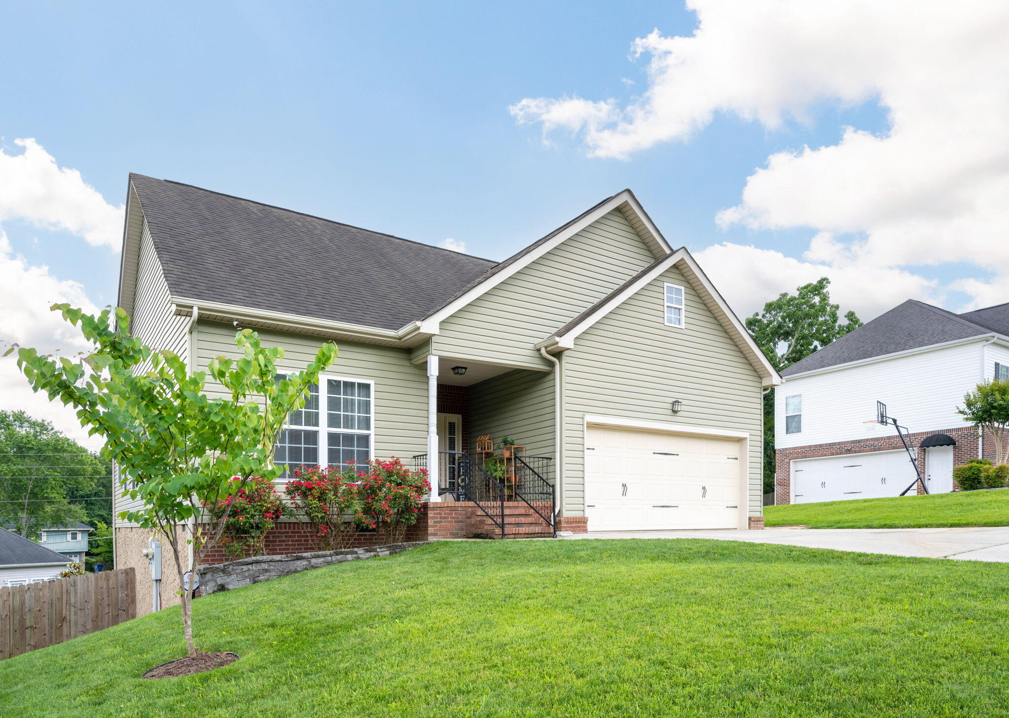 530 Titanium Drive Hixson, TN 37343 - Photo 3 of 26 3-web-or-mls-DSC_5890