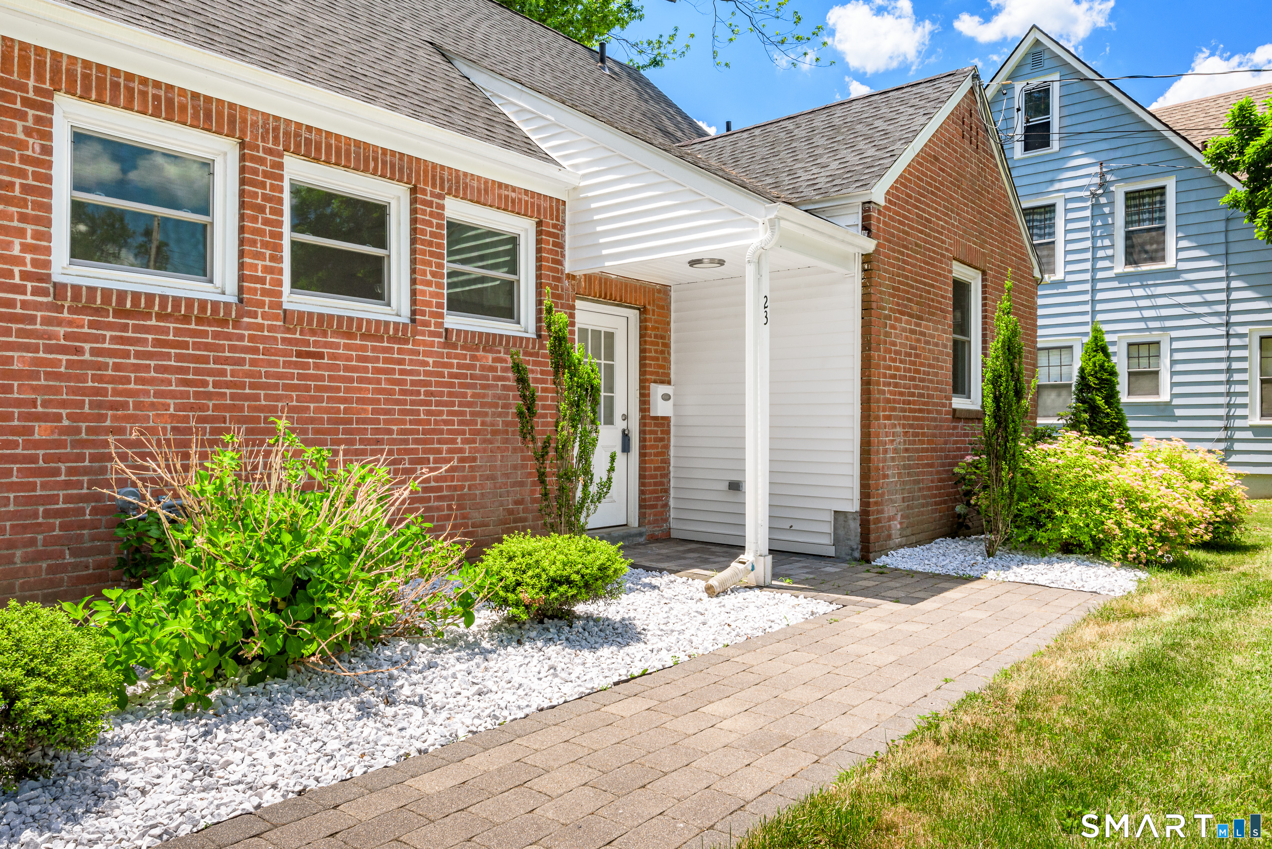 23 Ludlow Road Windsor, CT 06095 - Photo 4 of 37