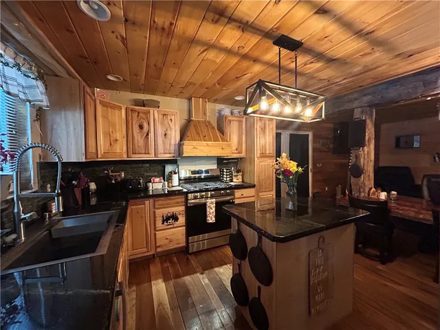 $450,000 | 475 Kelly Hill Road, Orange, NY 14815