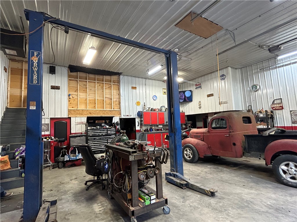 475 Kelly Hill Road Orange, NY 14815 - Photo 36 of 44 Lift, Bay 1 & 2