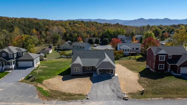 $489,000 | 1960 Saw Mill Court West, McGaheysville, VA 22840