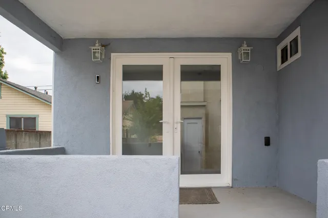 a view of an entryway of house