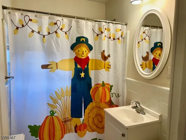 $1,750 | 22 West Roselle Avenue, Unit B, Roselle Park, NJ 07204