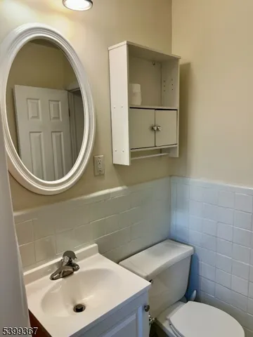 $1,750 | 22 West Roselle Avenue, Unit B, Roselle Park, NJ 07204