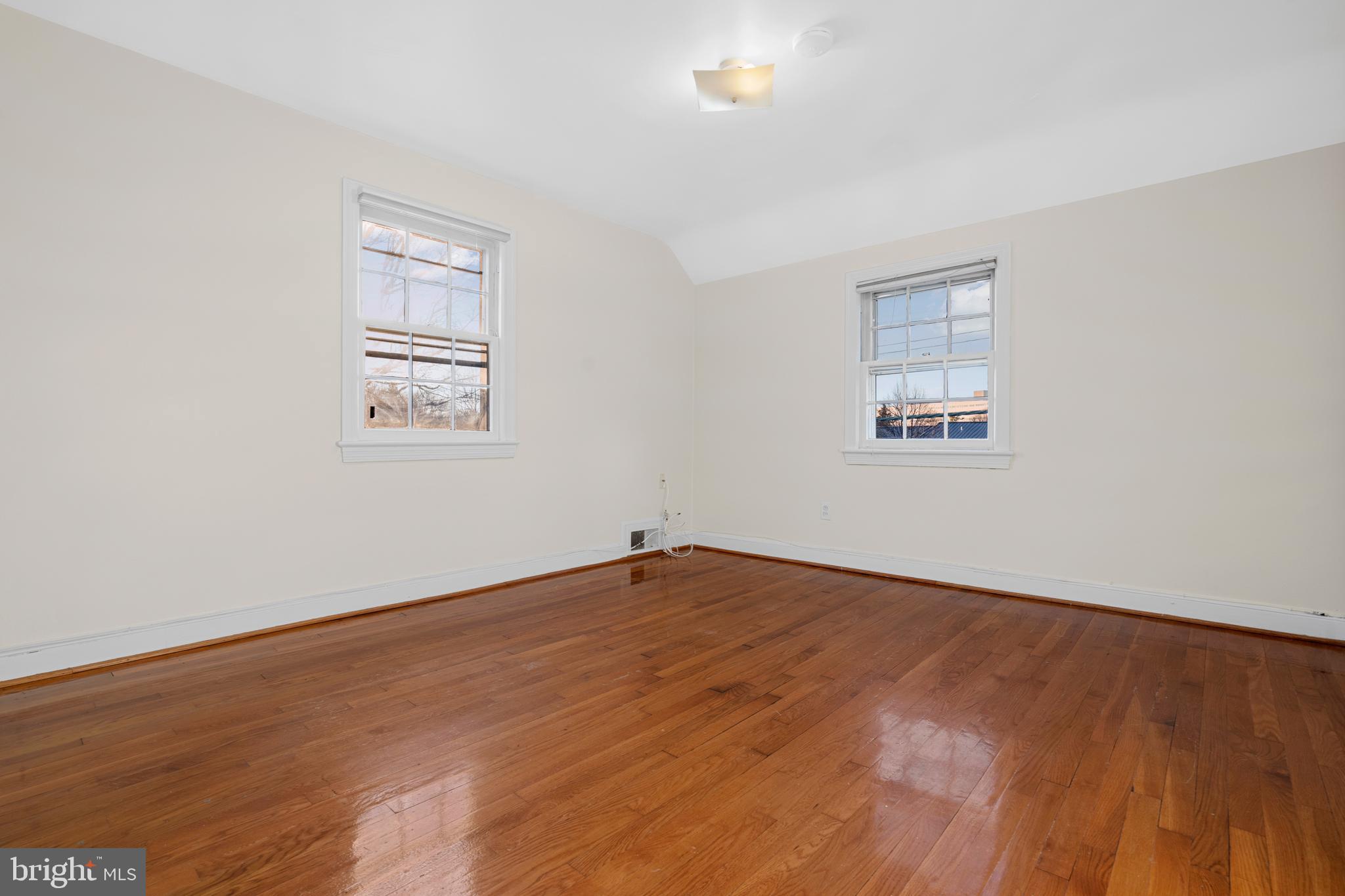 4412 Jones Bridge Road Bethesda, MD 20814 - Photo 17 of 33