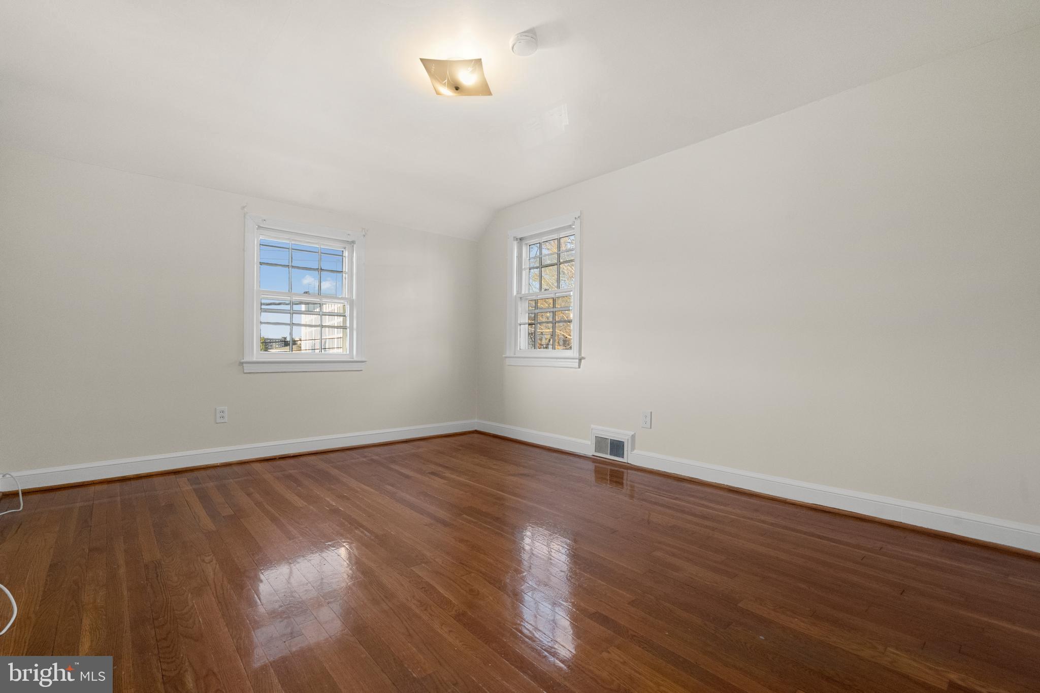 4412 Jones Bridge Road Bethesda, MD 20814 - Photo 19 of 33