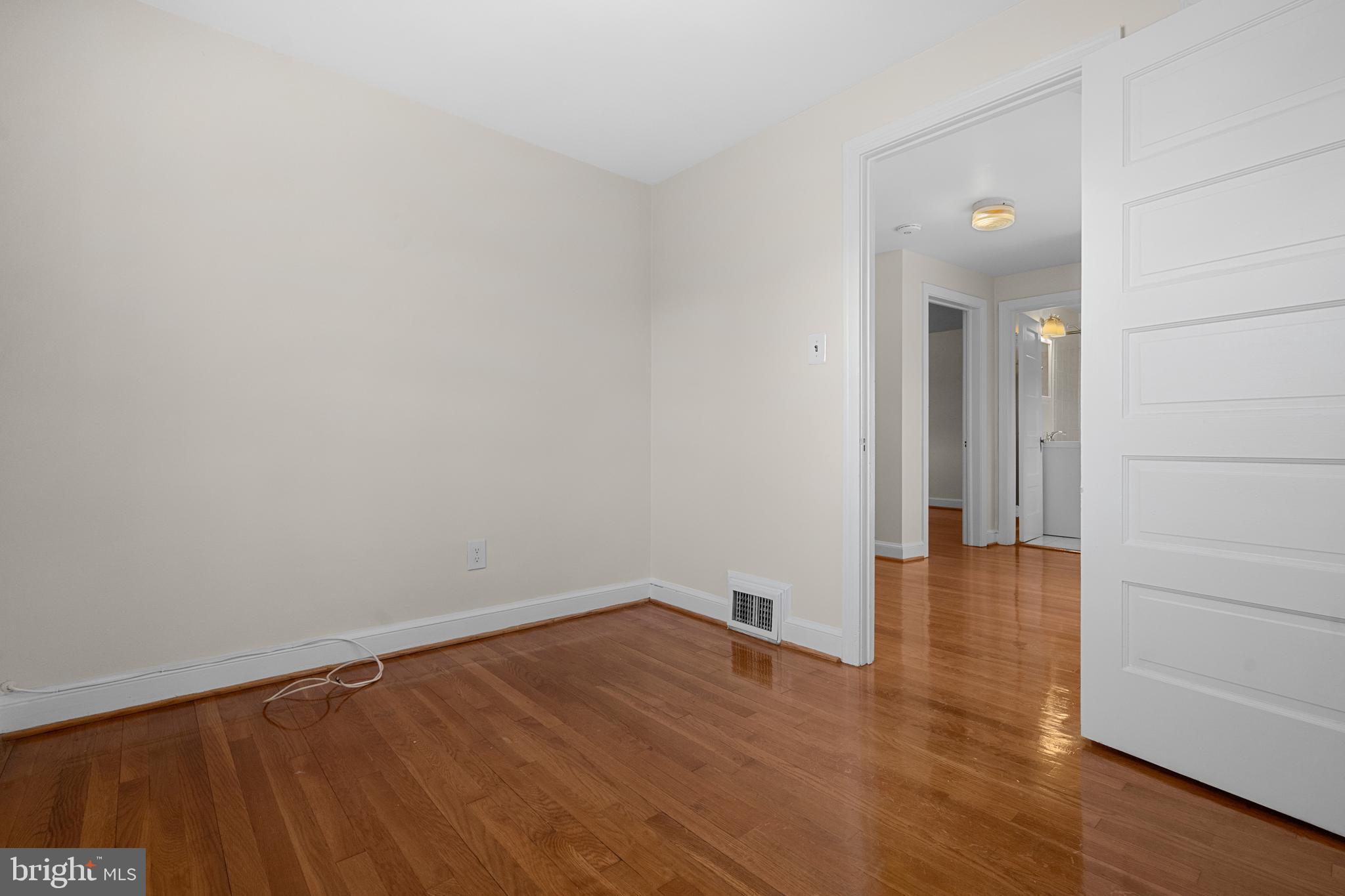 4412 Jones Bridge Road Bethesda, MD 20814 - Photo 24 of 33
