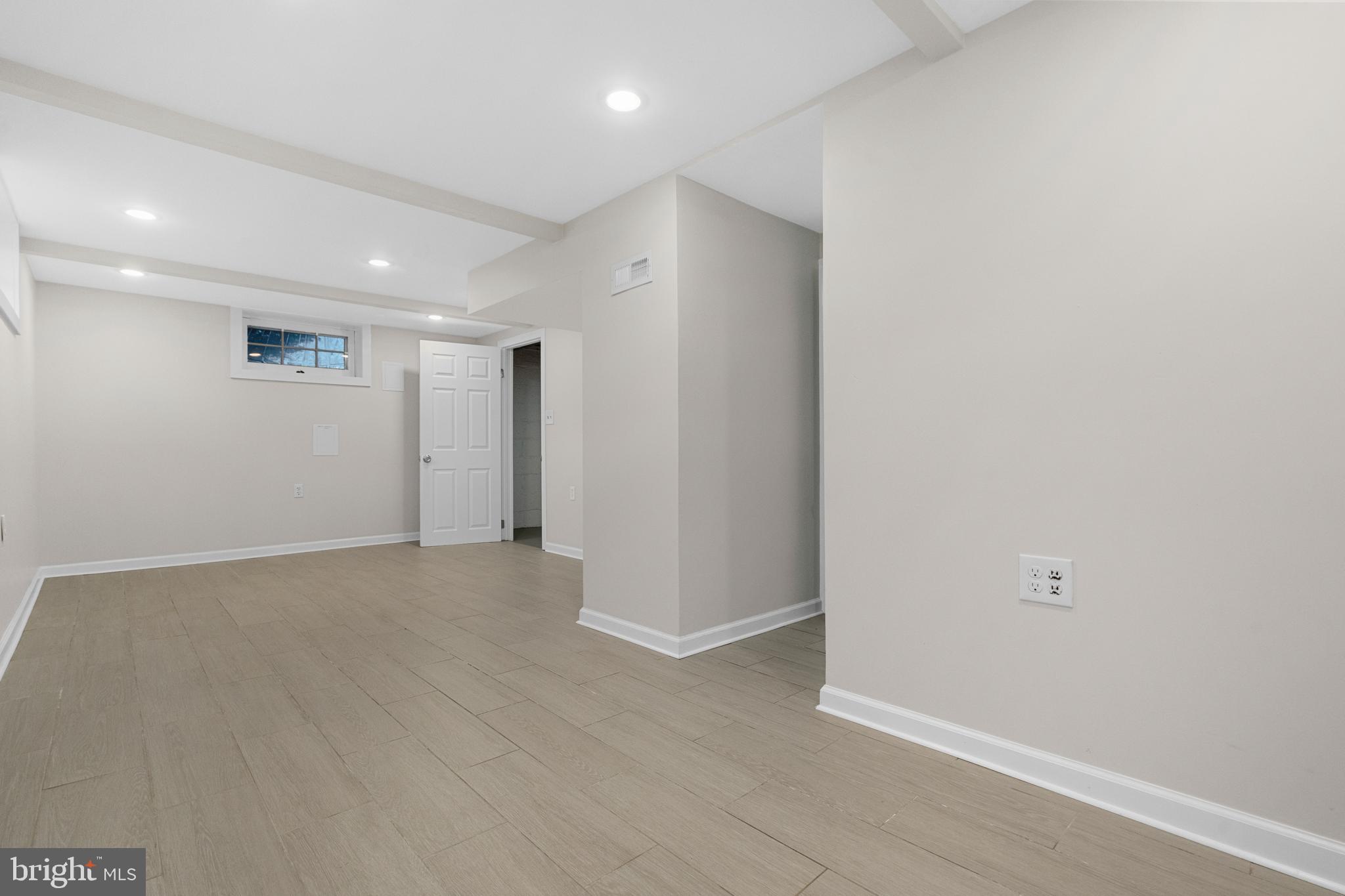 4412 Jones Bridge Road Bethesda, MD 20814 - Photo 28 of 33