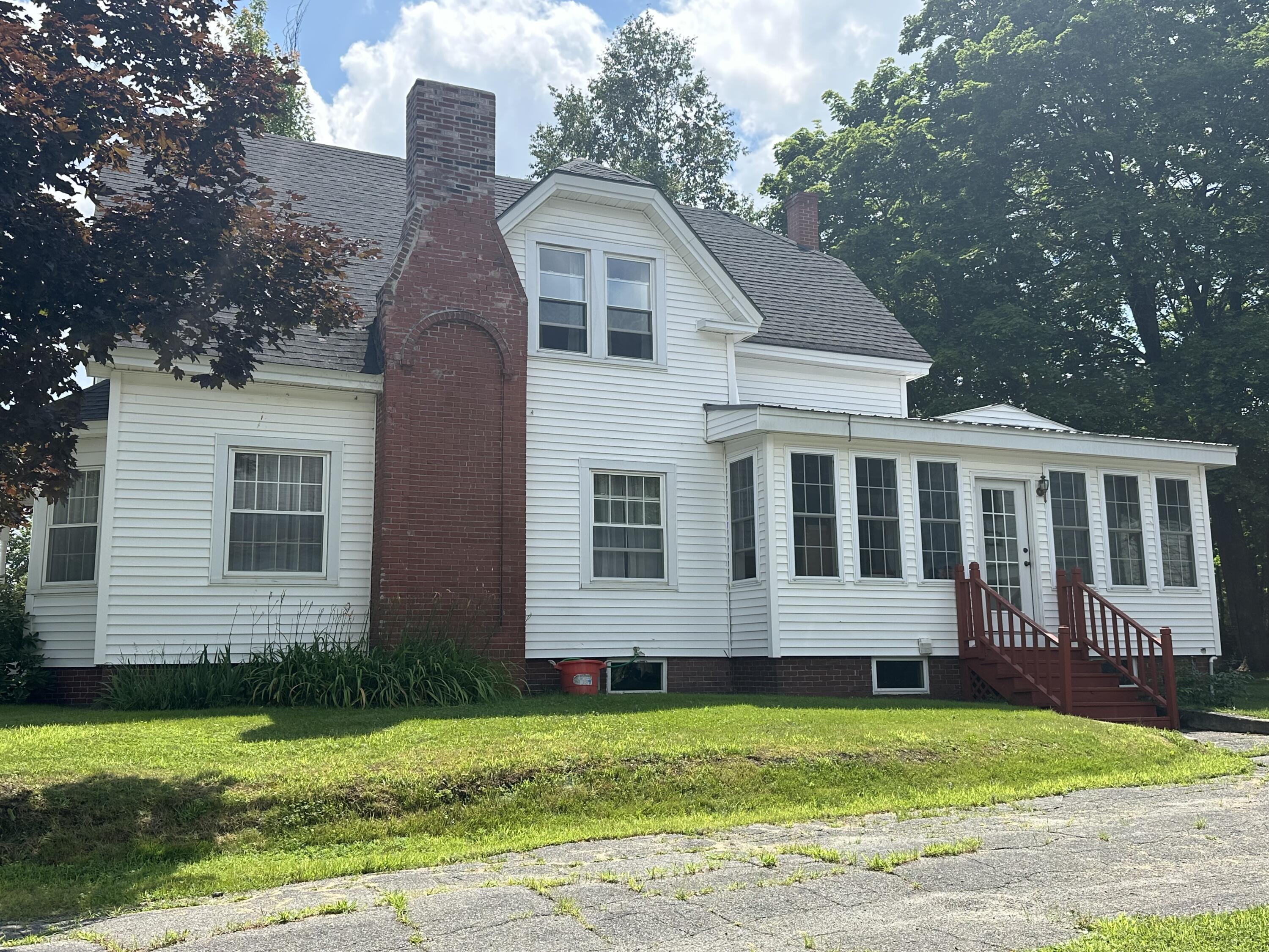 70 Katahdin Avenue Millinocket, ME 04462 - Photo 3 of 39 IMG-3762