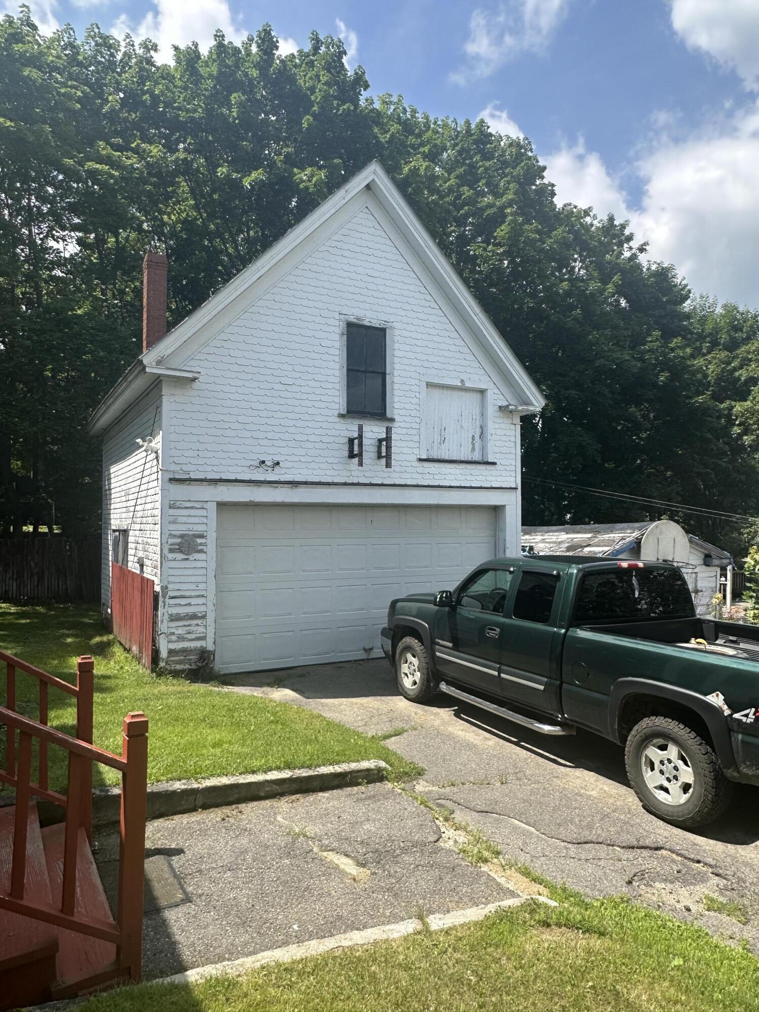 70 Katahdin Avenue Millinocket, ME 04462 - Photo 4 of 39 IMG-3765