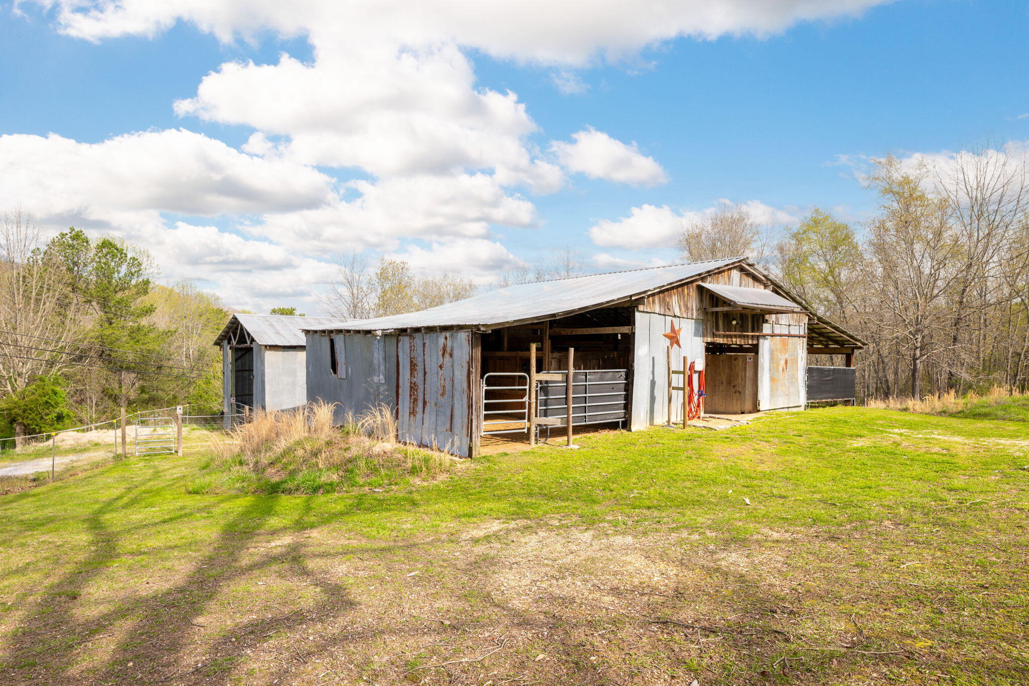 6909 Sims Road Harrison, TN 37341 - Photo 11 of 96 Horse Barn and Pole Barn