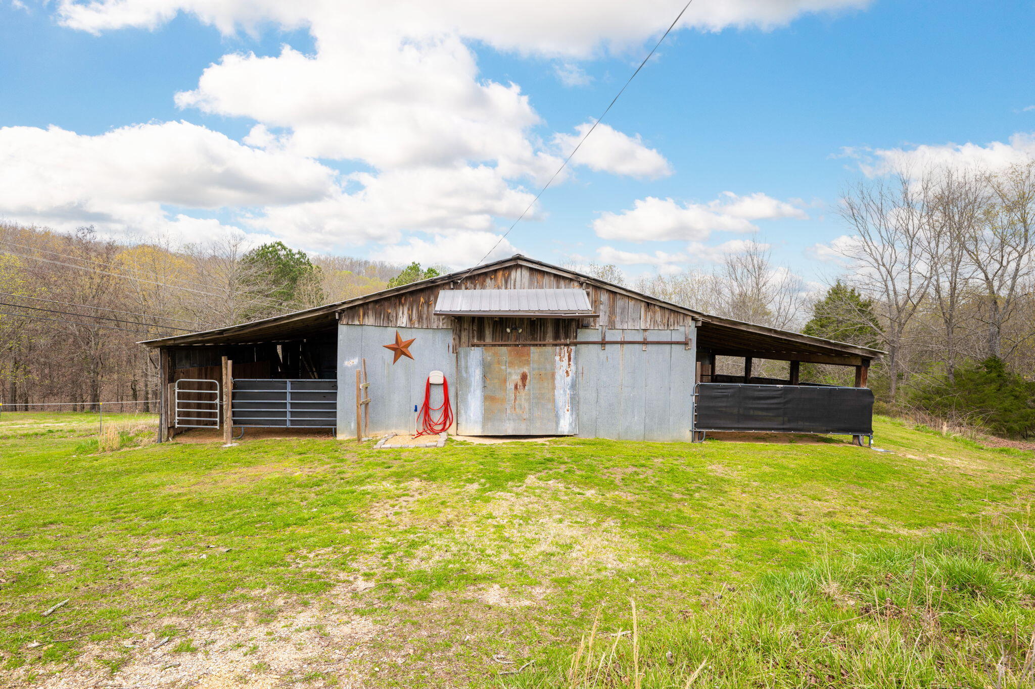 6909 Sims Road Harrison, TN 37341 - Photo 12 of 96 Horse Barn