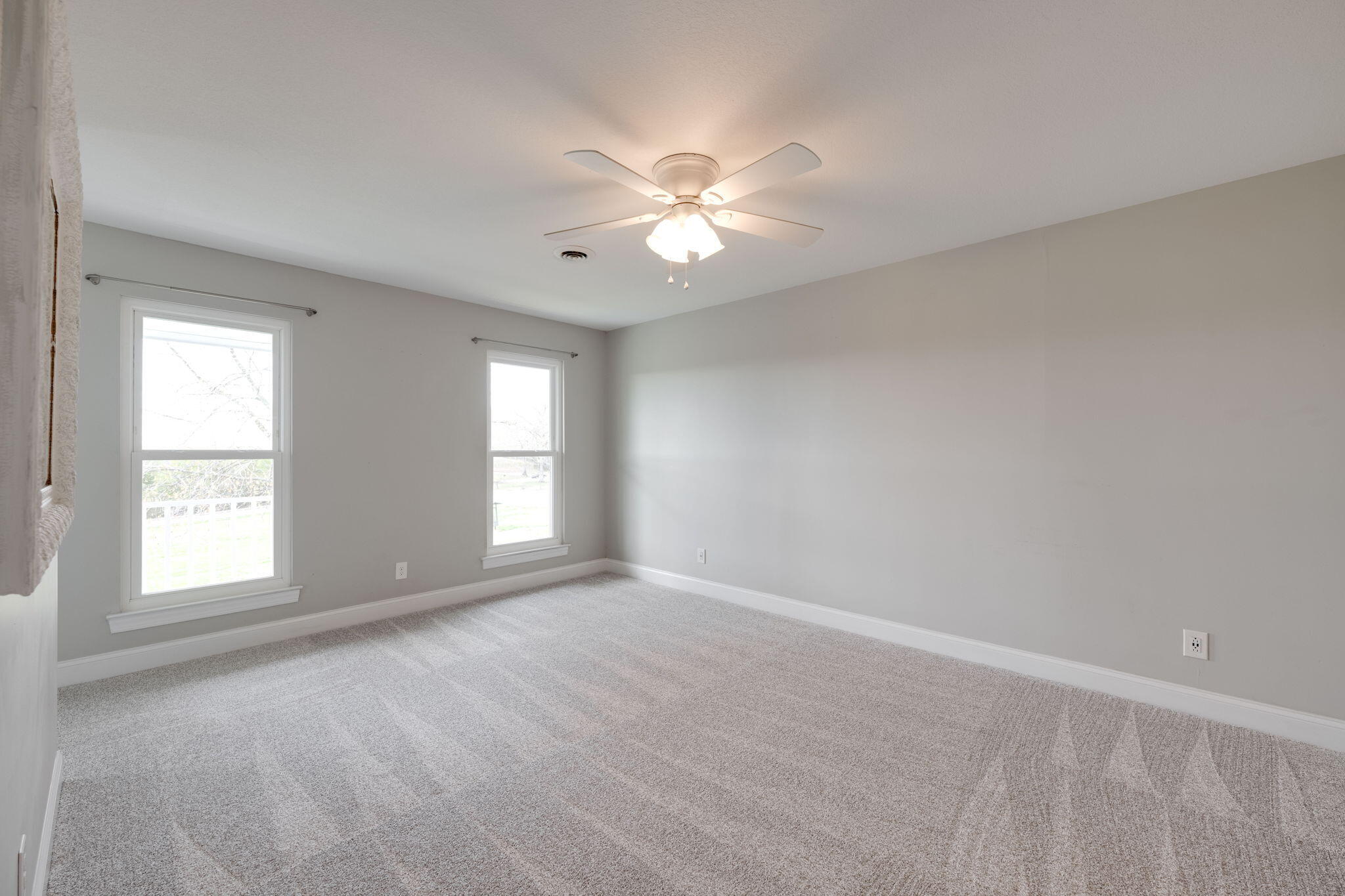 6909 Sims Road Harrison, TN 37341 - Photo 48 of 96 Primary Suite - Upper Level