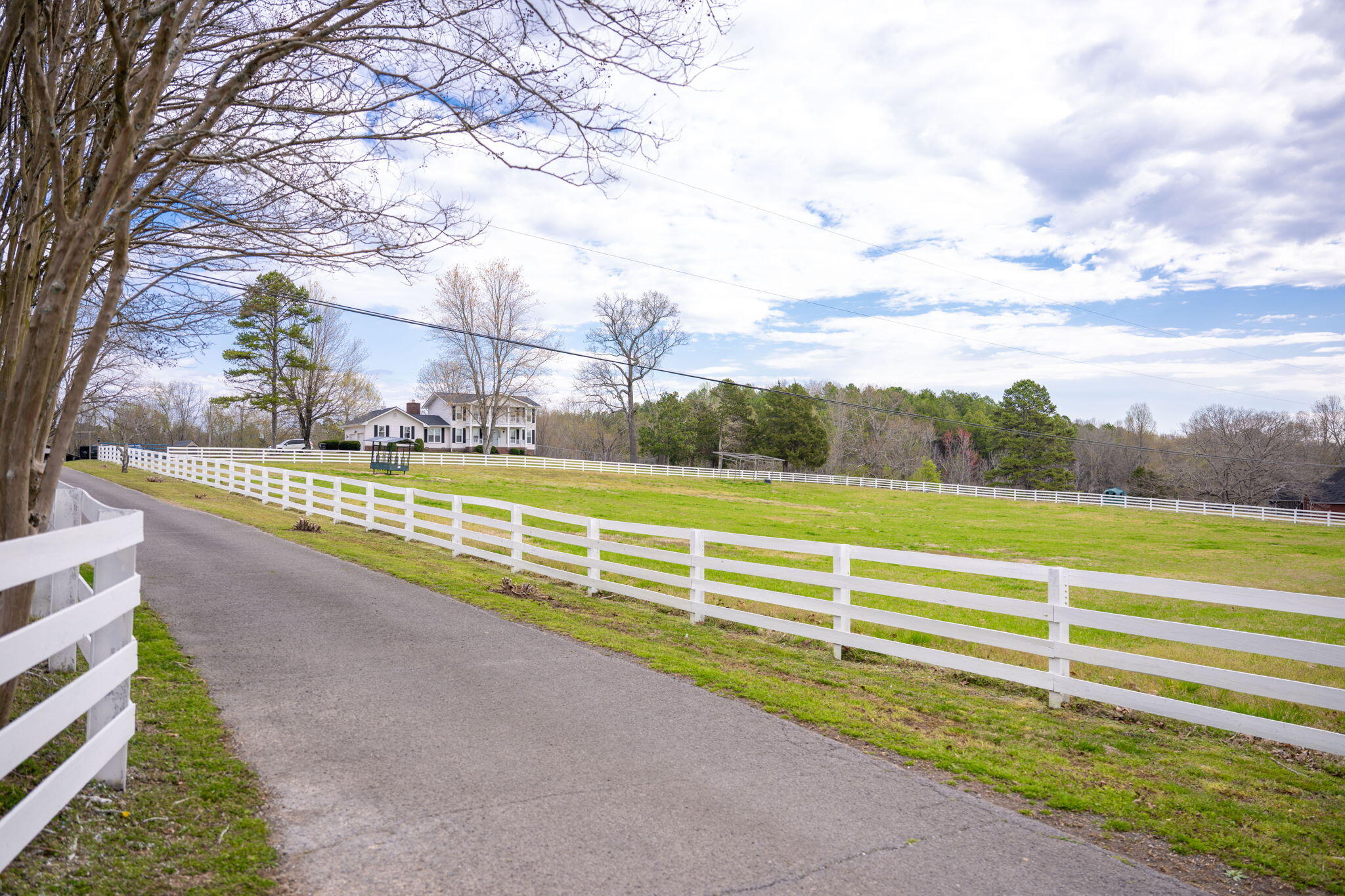 6909 Sims Road Harrison, TN 37341 - Photo 7 of 96 Inviting Driveway