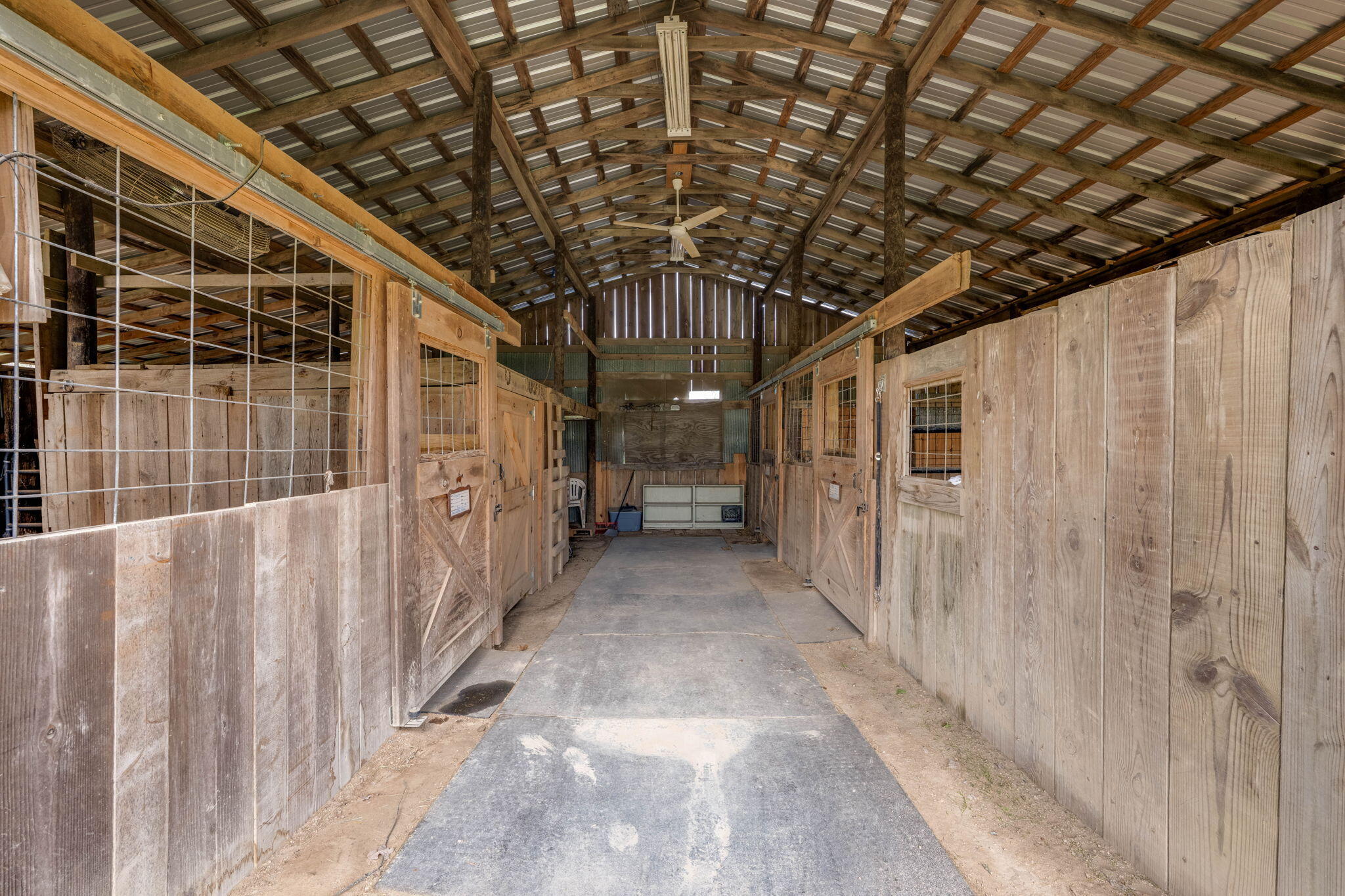 6909 Sims Road Harrison, TN 37341 - Photo 71 of 96 4-stall barn