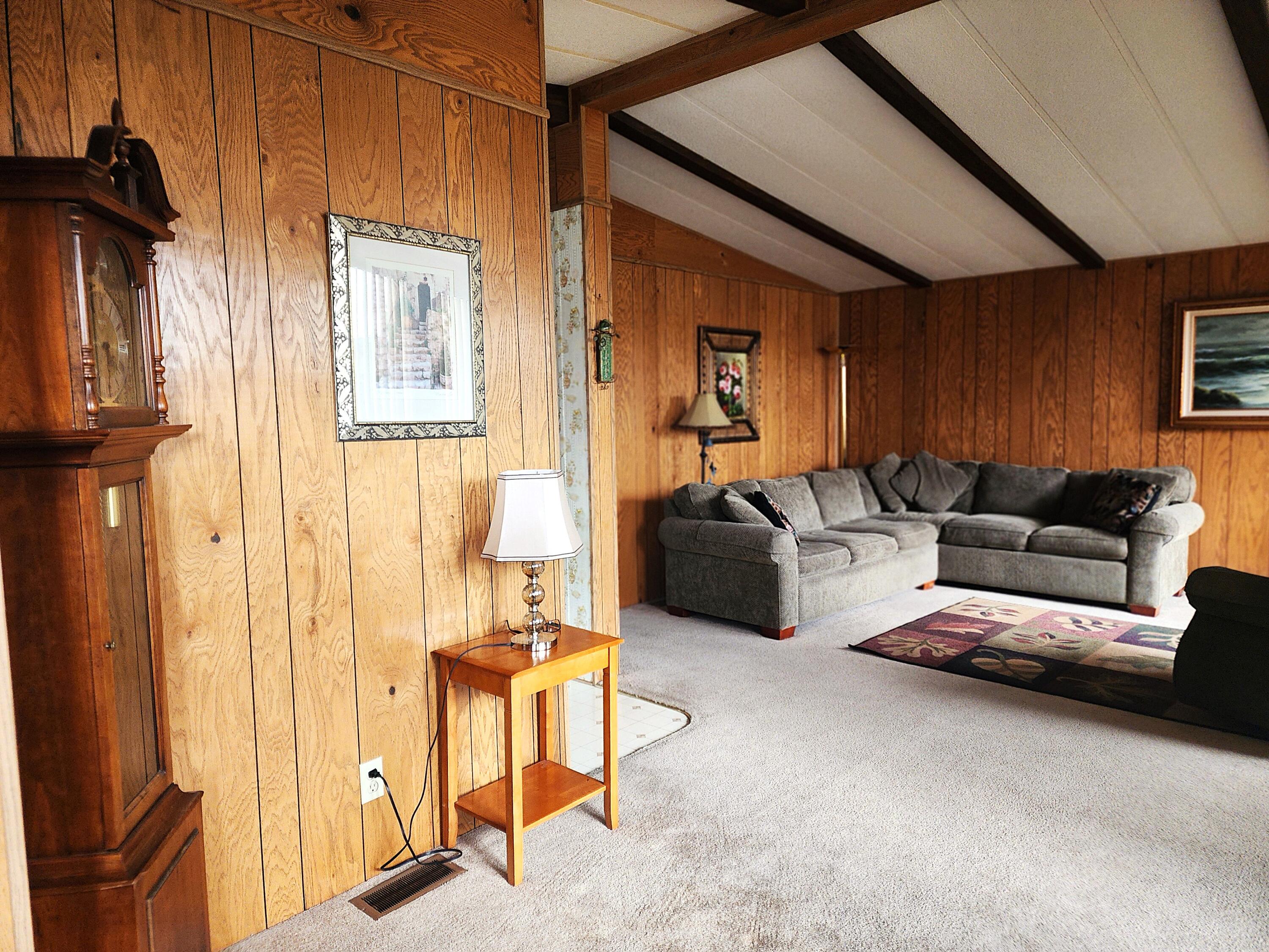 1001 Southeast 15th Street, Unit 34 Bend, OR 97702 - Photo 8 of 43 Living Room