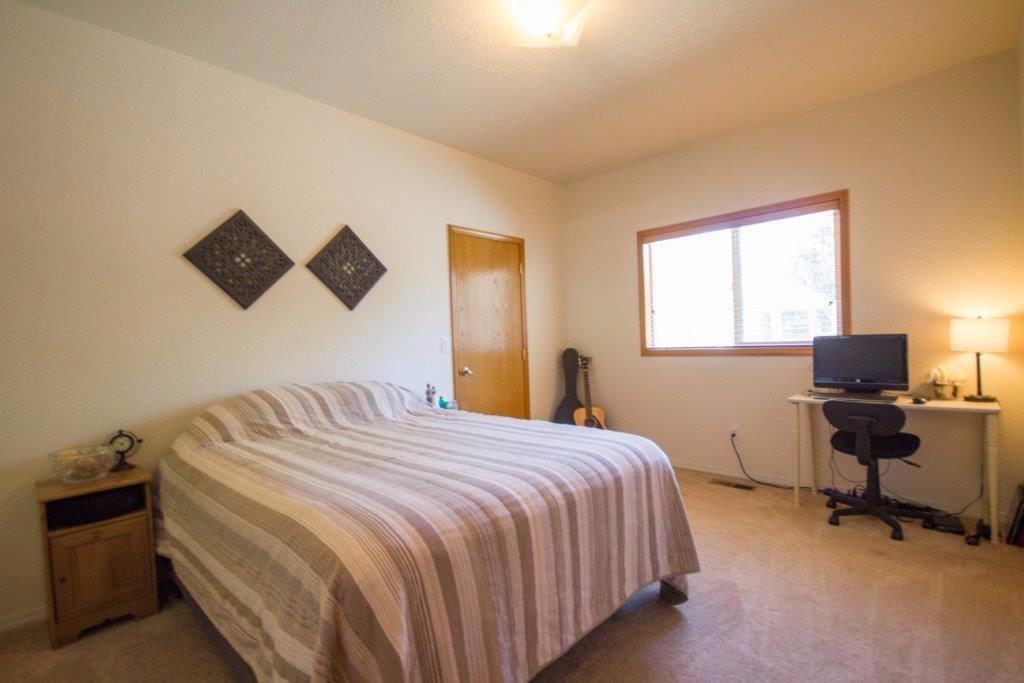 916 Mendolia Way Central Point, OR 97502 - Photo 18 of 24 Additional Photo