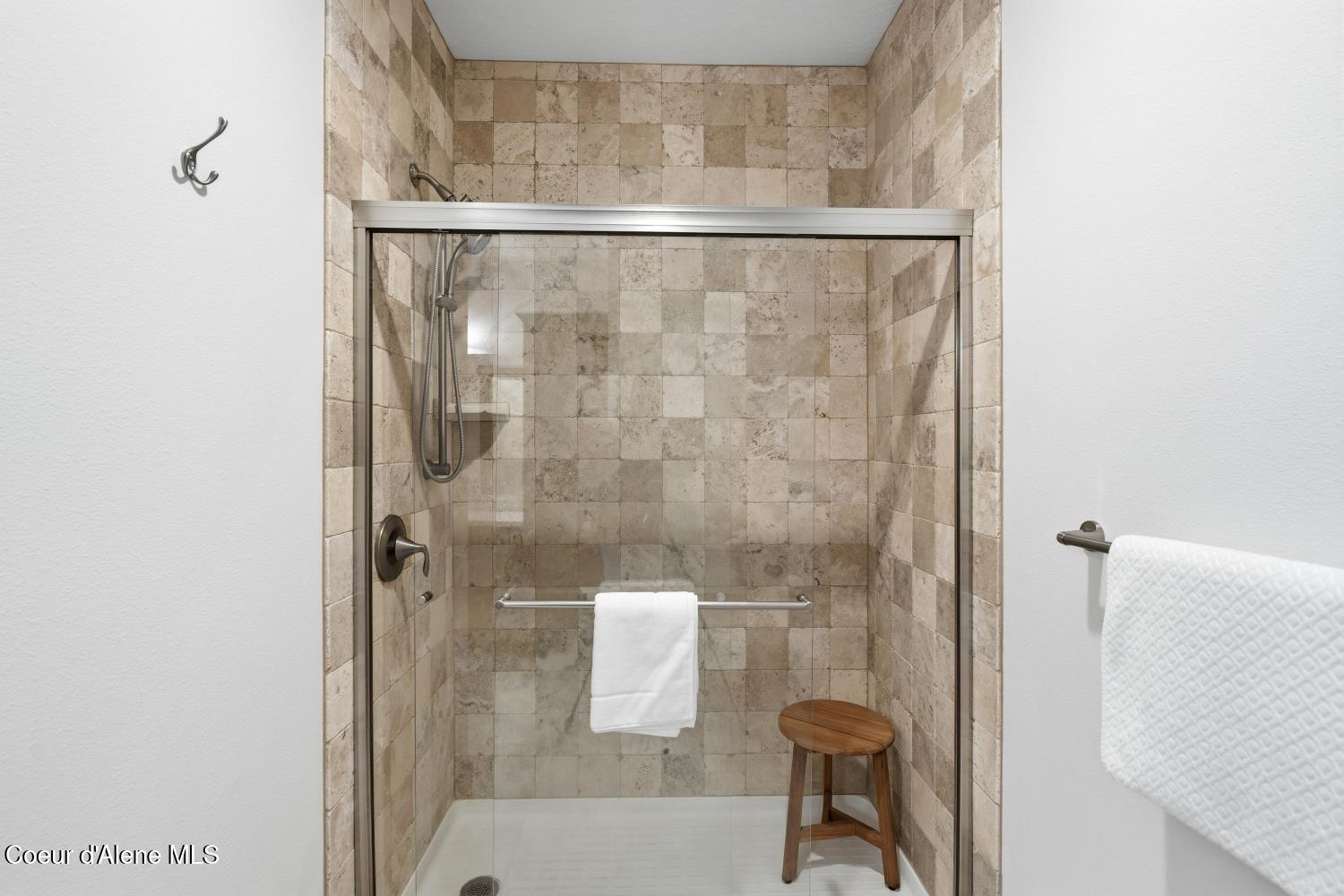 4583 Greenchain Loop, Unit 9 Coeur D'Alene, ID 83814 - Photo 17 of 38 TILED SHOWER