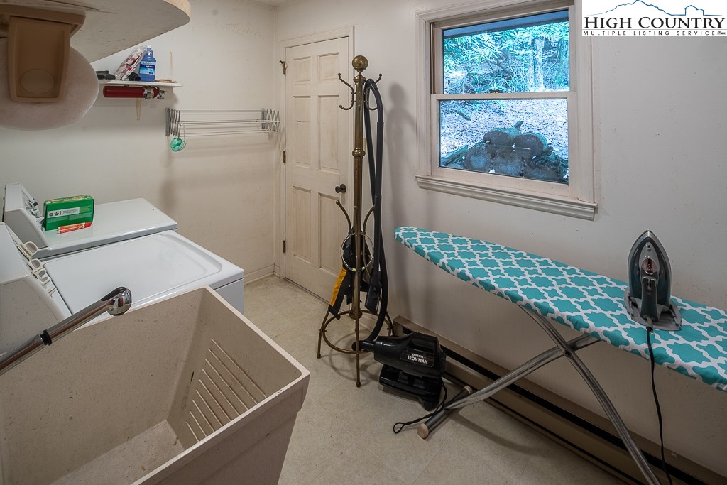 356 Balsam Road Boone, NC 28607 - Photo 33 of 37 a view of a room with gym equipment