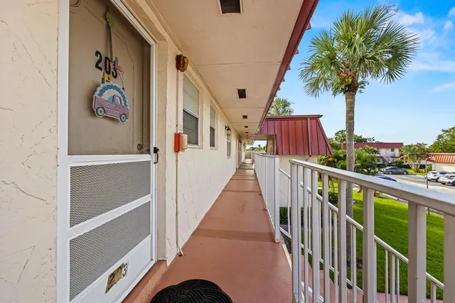 $97,500 | 12016 Greenway Circle South, Unit 203, Royal Palm Beach, FL 33411