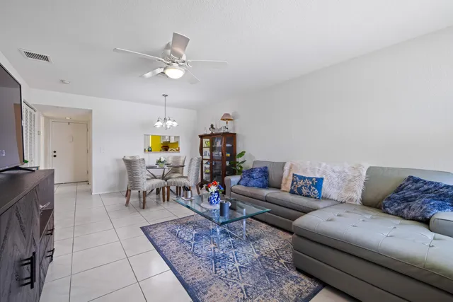 $97,500 | 12016 Greenway Circle South, Unit 203, Royal Palm Beach, FL 33411