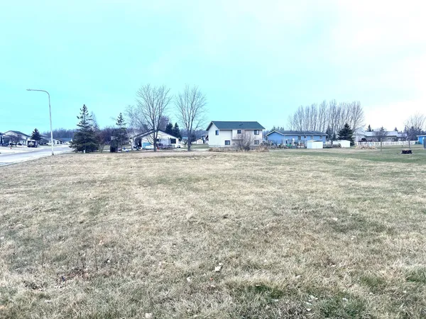 $30,000 | 405 Dale Avenue Southwest, Warroad, MN 56763