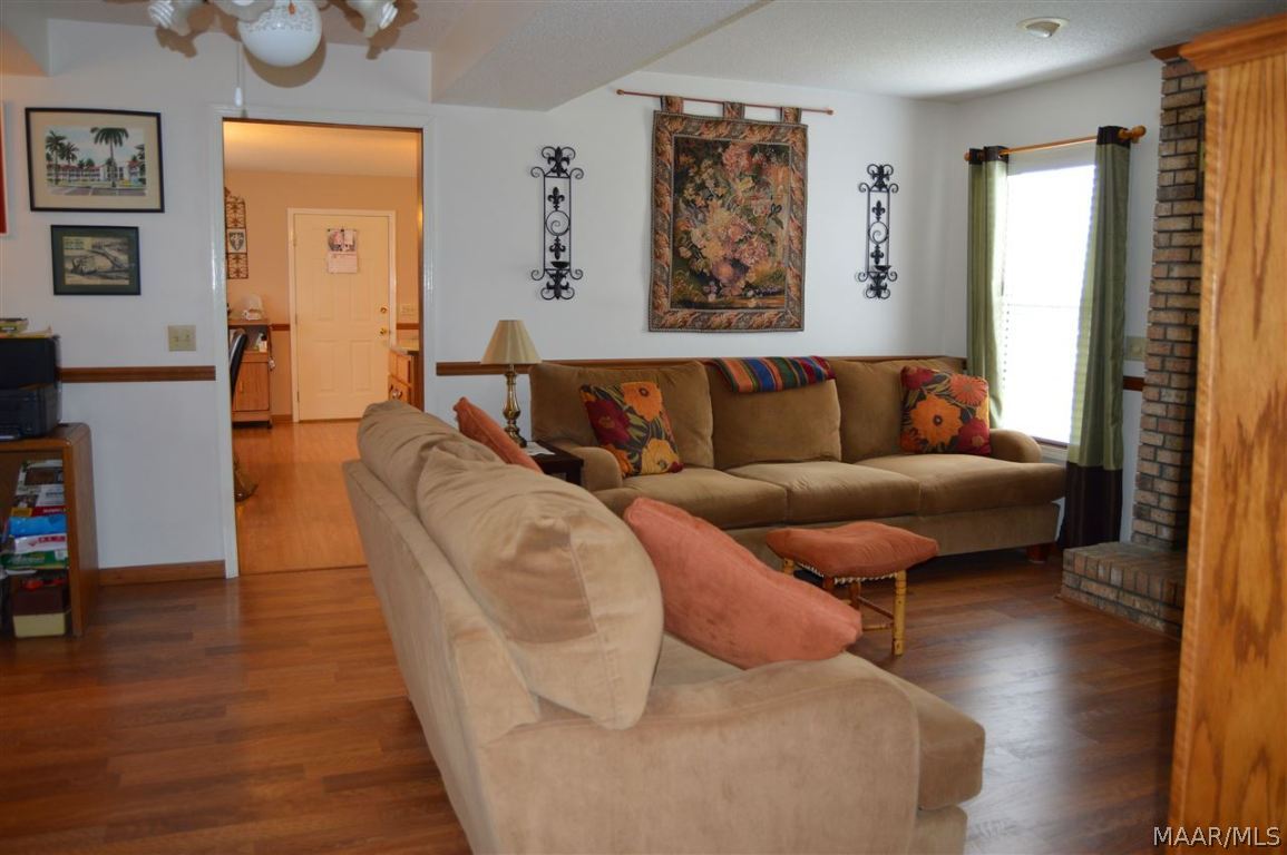 107 Seaborn Road Midland City, AL 36350 - Photo 6 of 36 Gallery Image 6