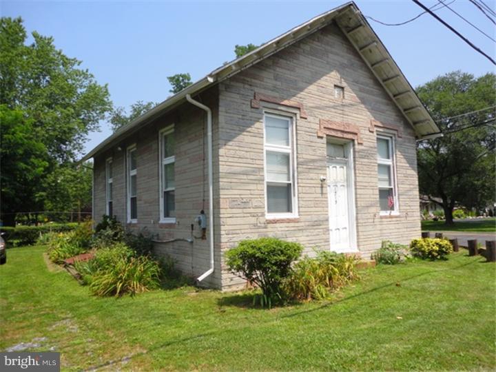 1213 Old York Road Burlington, NJ 08016 - Photo 1 of 8 Exterior Front