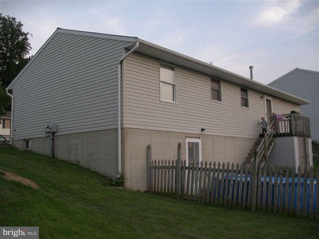 16 Barnhill Road Denver, PA 17517 - Photo 3 of 10 Gallery Image 3