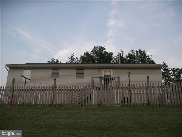 16 Barnhill Road Denver, PA 17517 - Photo 4 of 10 Gallery Image 4