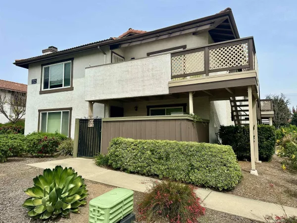 $599,000 | 9829 Caspi Gardens Drive, Unit 8, Santee, CA 92071