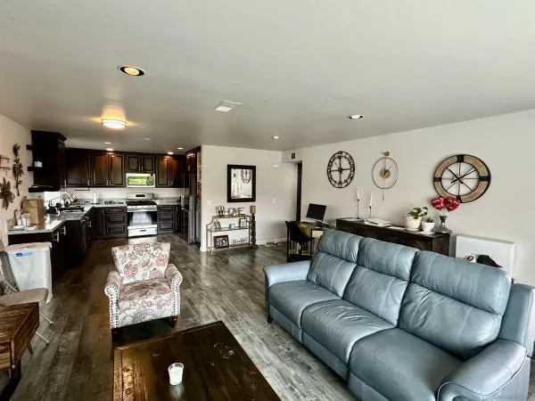 $599,000 | 9829 Caspi Gardens Drive, Unit 8, Santee, CA 92071