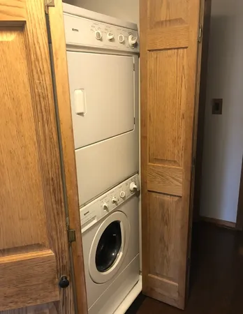 $220,000 | 9608 West Higgins Road, Unit 2C, Rosemont, IL 60018