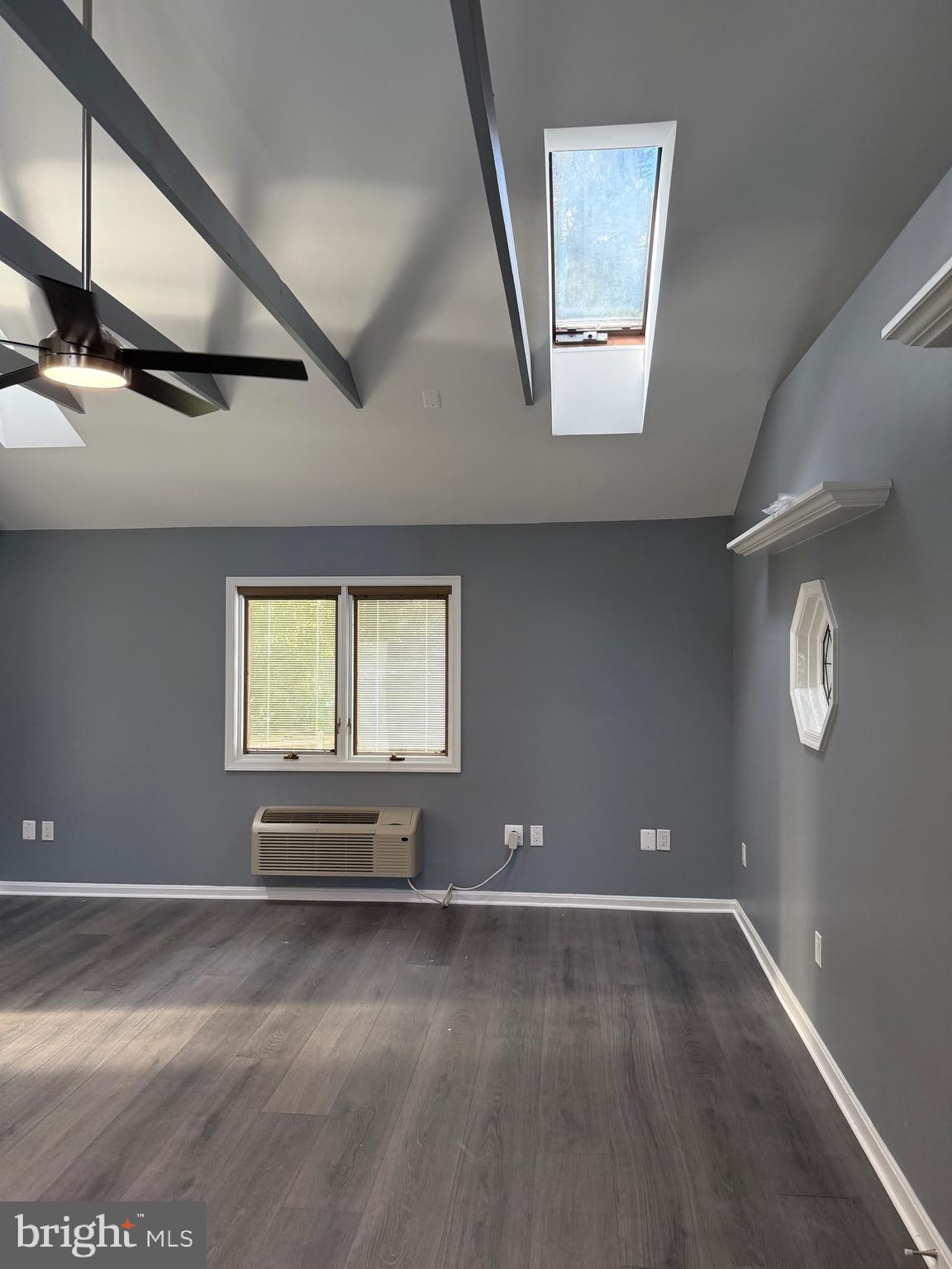 7810 Newington Woods Drive Springfield, VA 22153 - Photo 41 of 50 an empty room with windows