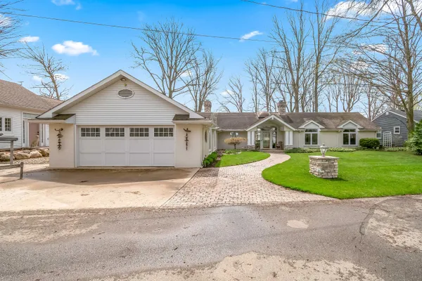 $1,699,000 | 14152 Iyopawa Island Road, Coldwater, MI 49036