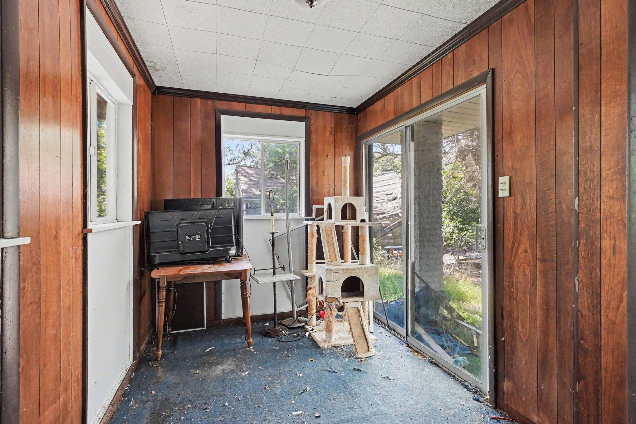 5058 Hess Road Saginaw, MI 48601 - Photo 15 of 16 015_file_6912
