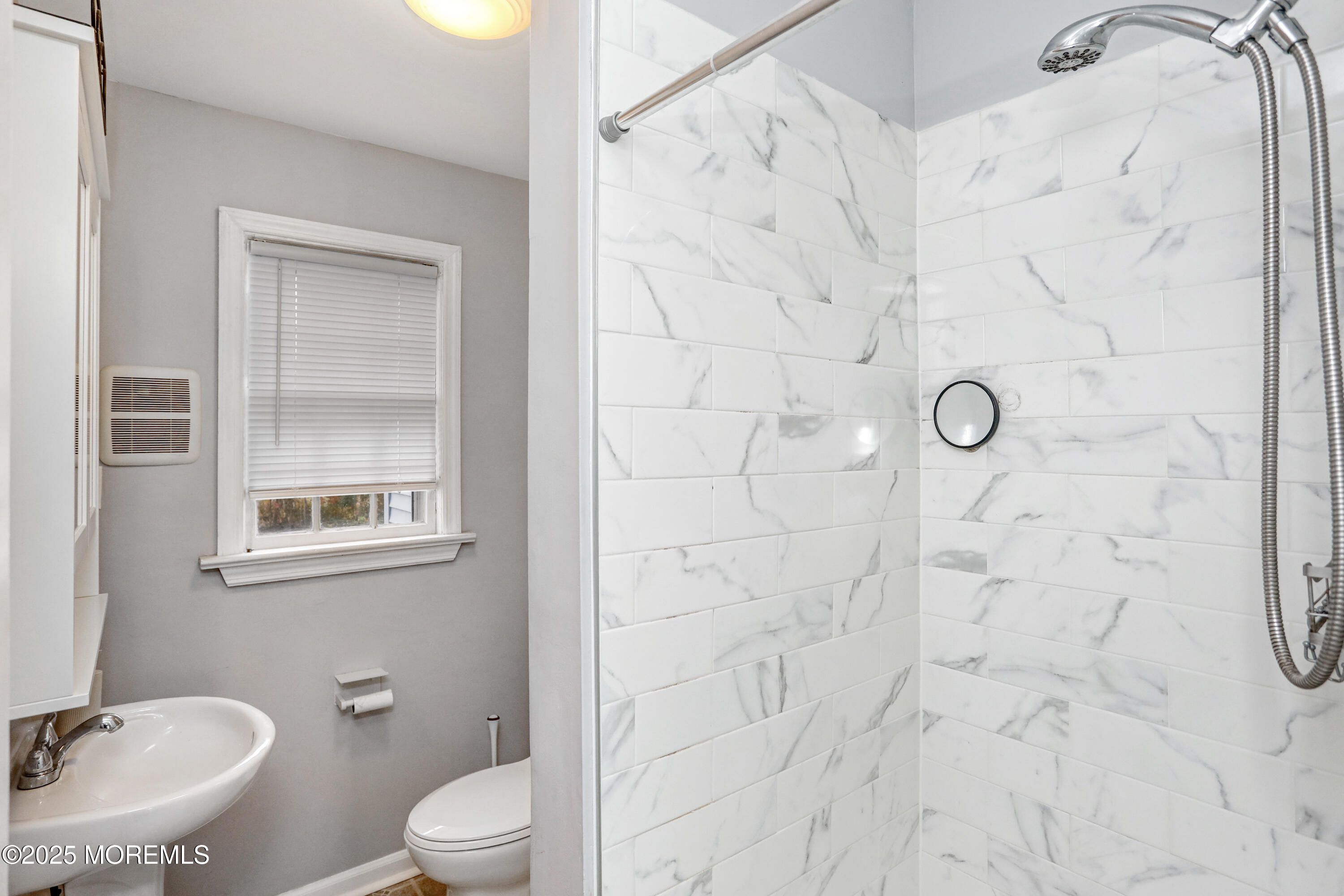 120 Victoria Place Union Beach, NJ 07735 - Photo 13 of 18 19