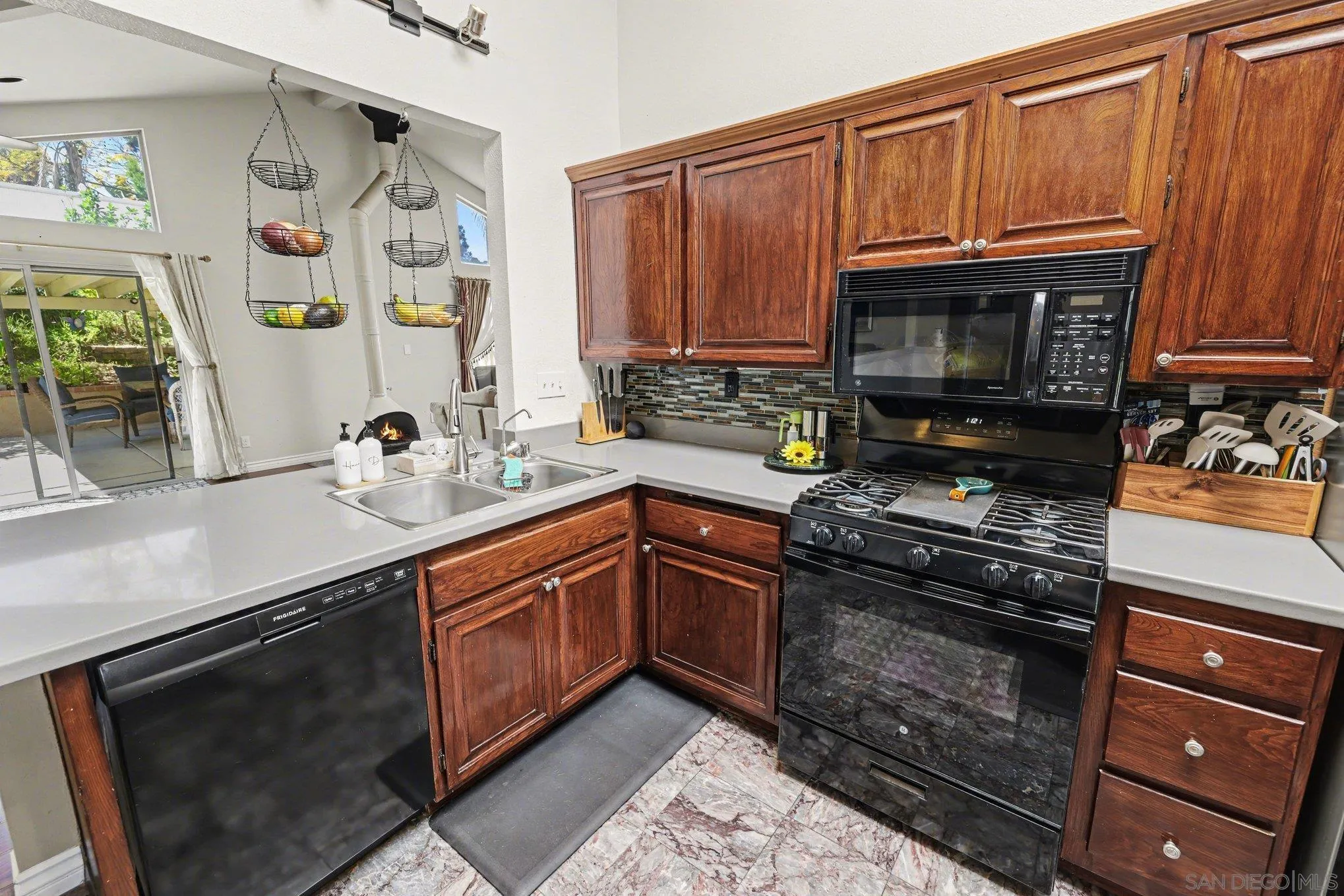 9939 Crestlane Court Spring Valley, CA 91977 - Photo 15 of 35