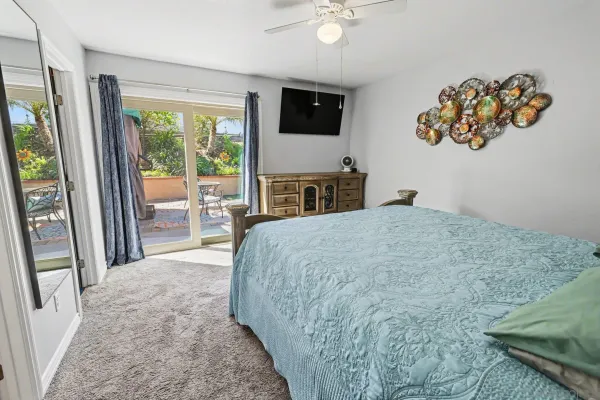 $969,000 | 9939 Crestlane Court, Spring Valley, CA 91977