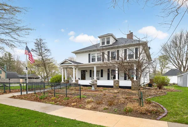 $299,000 | 229 1st Street Southwest, Grand Meadow, MN 55936