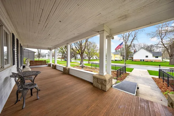 $299,000 | 229 1st Street Southwest, Grand Meadow, MN 55936