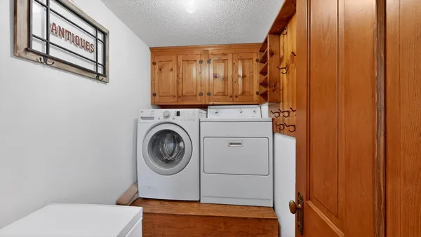 $299,000 | 229 1st Street Southwest, Grand Meadow, MN 55936