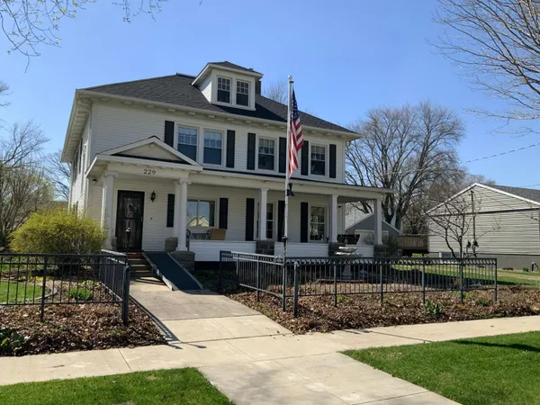 $299,000 | 229 1st Street Southwest, Grand Meadow, MN 55936