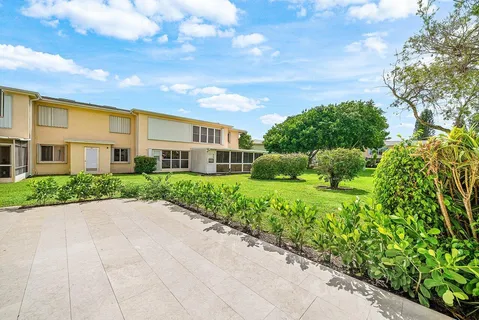$265,000 | 1541 Northwest 20th Avenue, Unit 101, Delray Beach, FL 33445