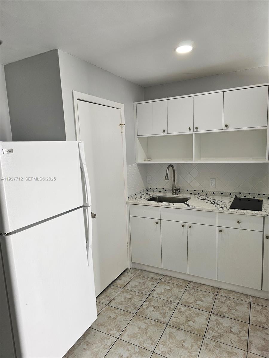 5849 Wiley Street, Unit 2 Hollywood, FL 33023 - Photo 6 of 9